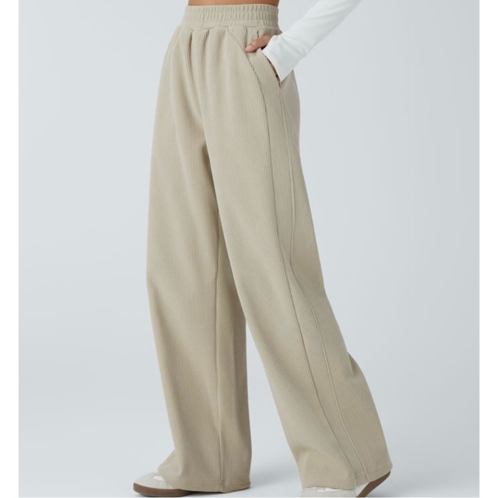 New Halara Straight Leg Mop Corduroy Casual Pants